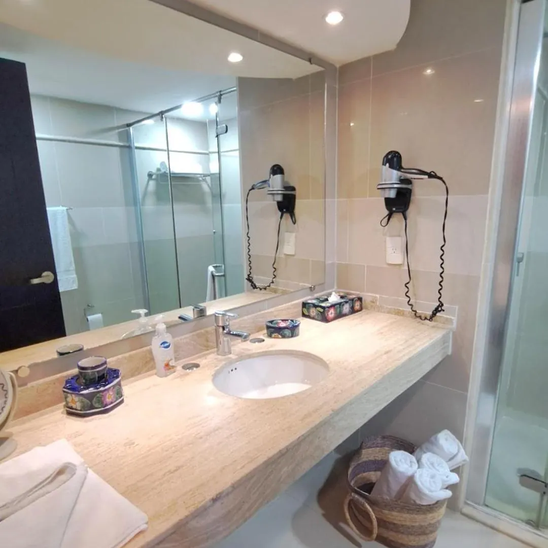 אפרטהוטל קנקון Luxury Ocean Front With Activities & Entertainment