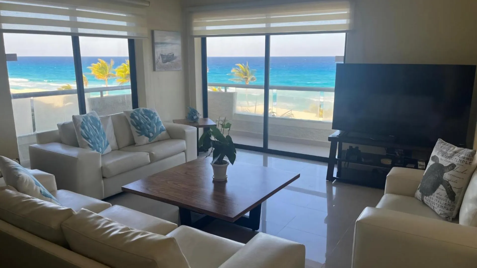 אפרטהוטל קנקון Luxury Ocean Front With Activities & Entertainment 0*,  מקסיקו