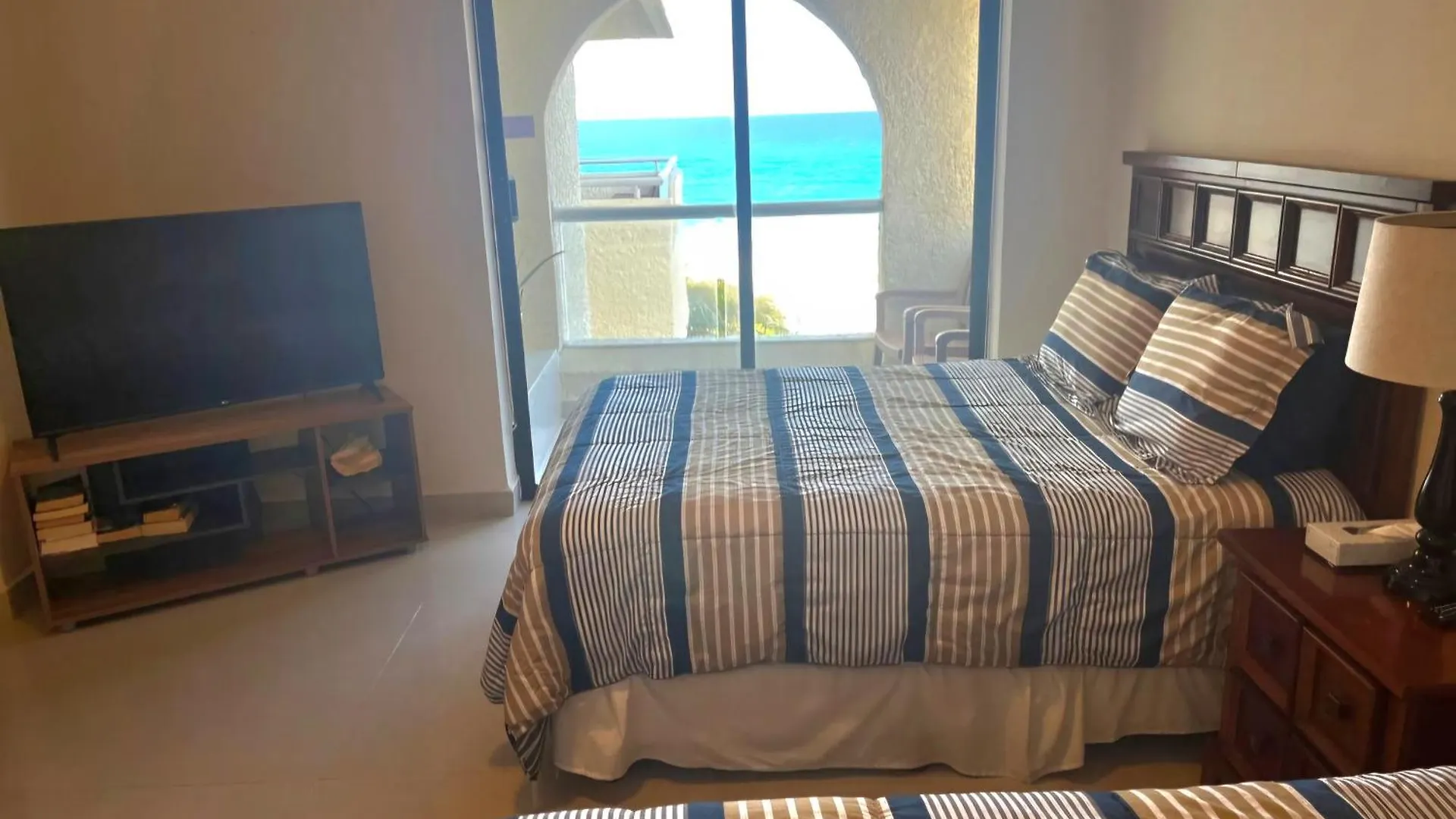 Aparthotel Luxury Ocean Front With Activities & Entertainment Cancún