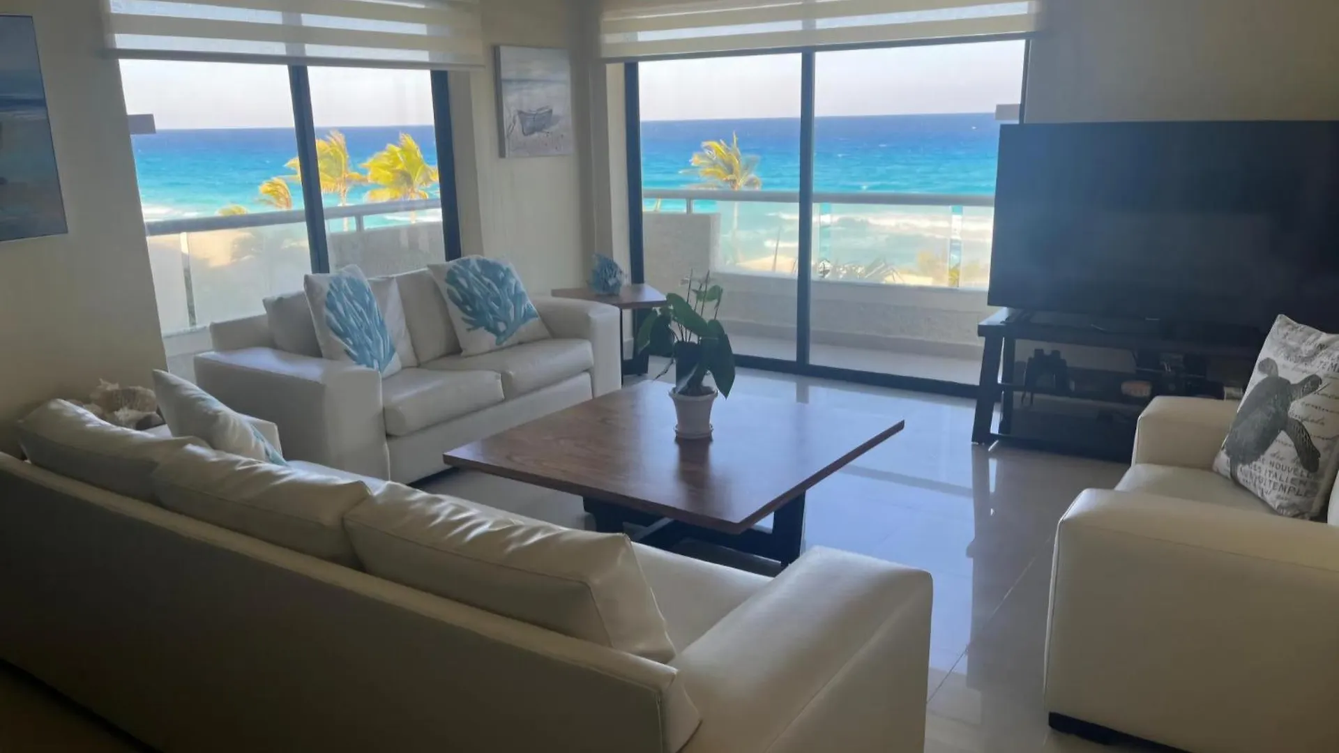 Aparthotel Luxury Ocean Front With Activities & Entertainment Cancún 0*,