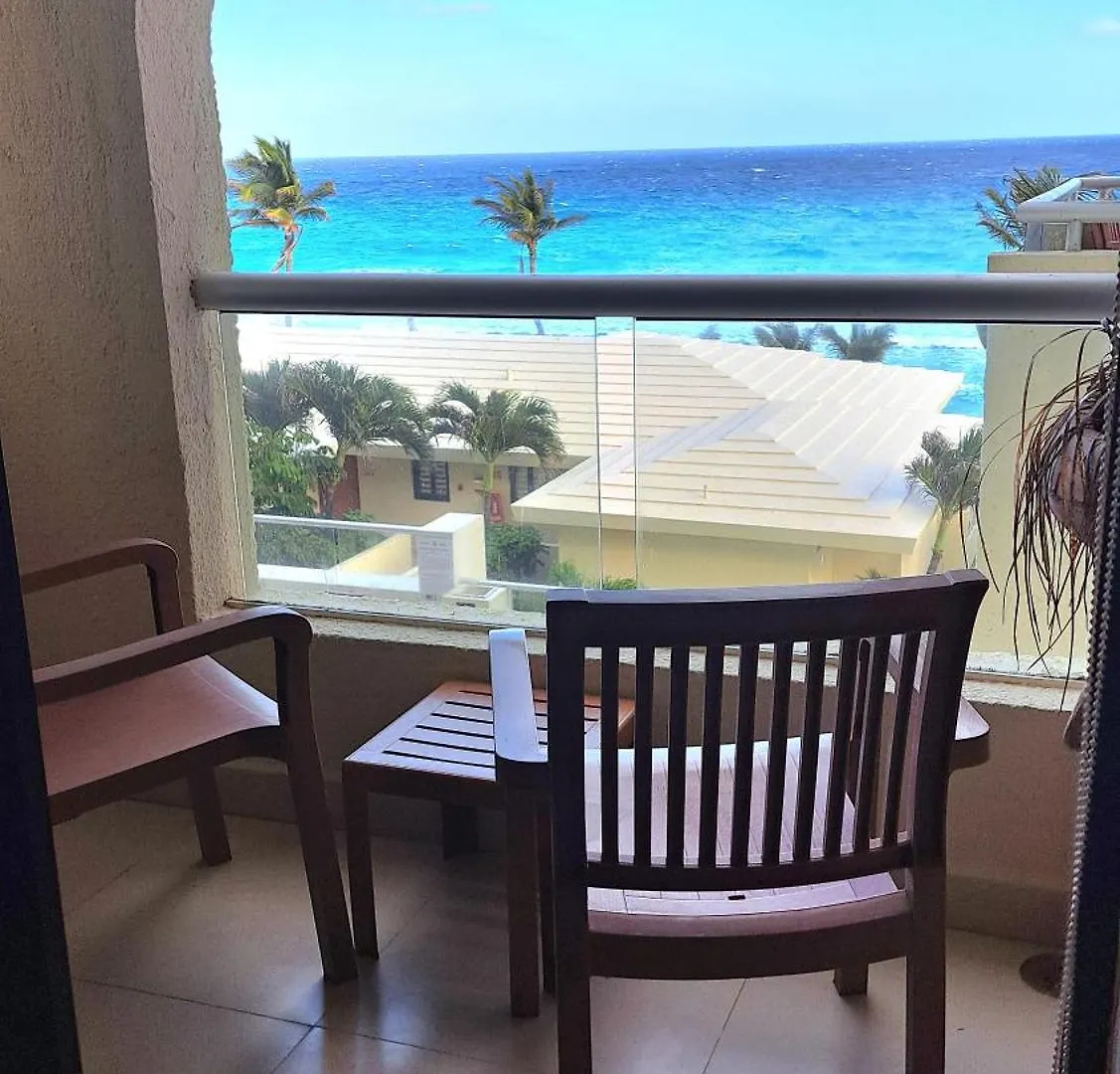 Aparthotel Luxury Ocean Front With Activities & Entertainment Cancún